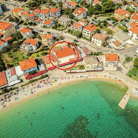 Apartment Bojan With Terrace And Sea View Башка Экстерьер фото